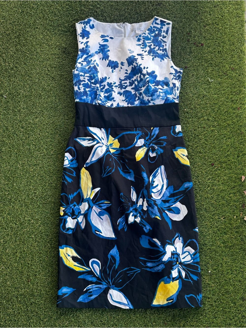 New York & Company Blue White Floral Sheath Dress